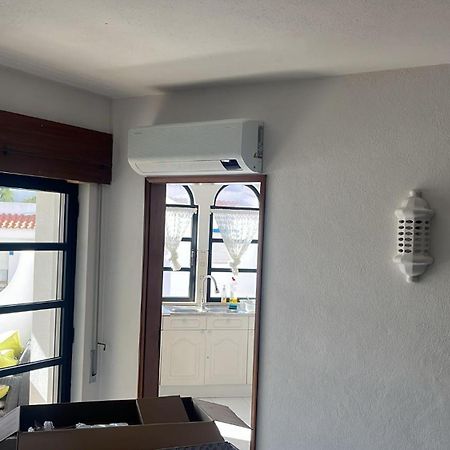Spacious Two Bedroom Apt, 200M From The Beach Carvoeiro  Exterior photo